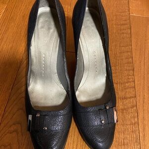 Nine West Black Textured Heels